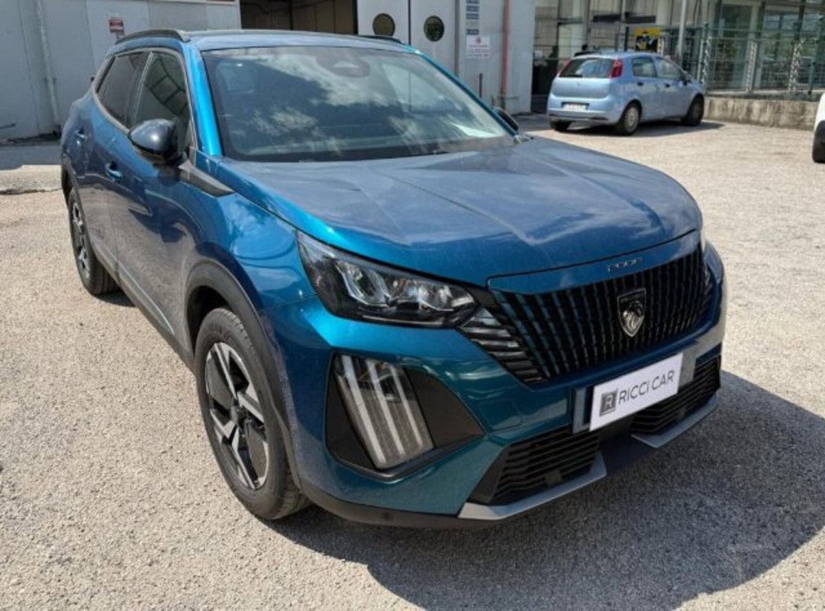 Peugeot 2008 PureTech 100 S&S Allure (2)