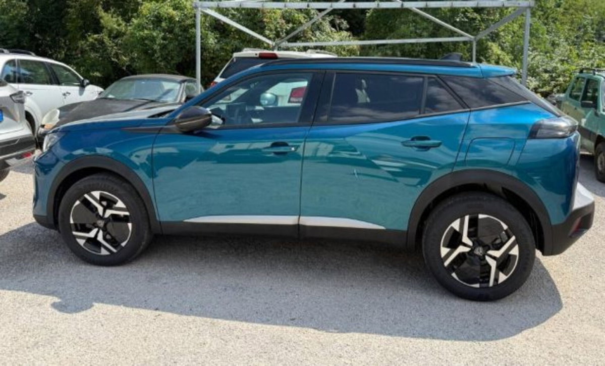 Peugeot 2008 PureTech 100 S&S Allure (7)