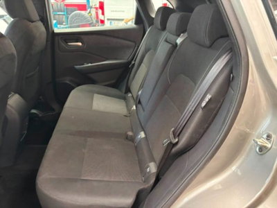 Nissan Qashqai 1.3 mhev Acenta 2wd 140cv (14)
