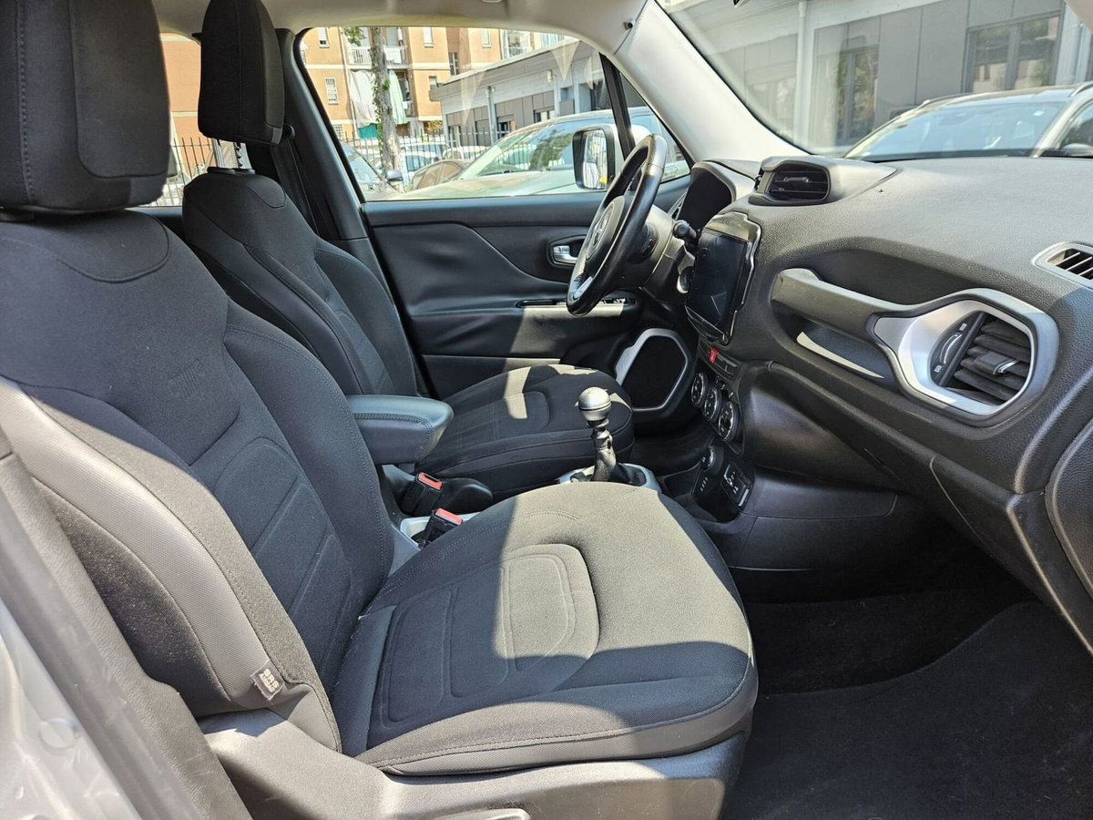 Jeep Renegade 2.0 Mjt 140CV 4WD Active Drive Limited (11)