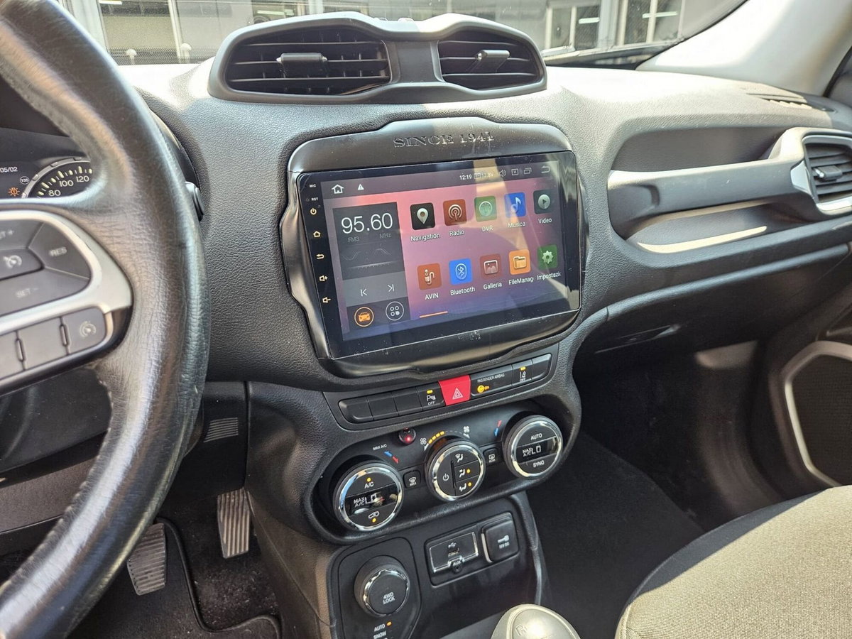 Jeep Renegade 2.0 Mjt 140CV 4WD Active Drive Limited (14)