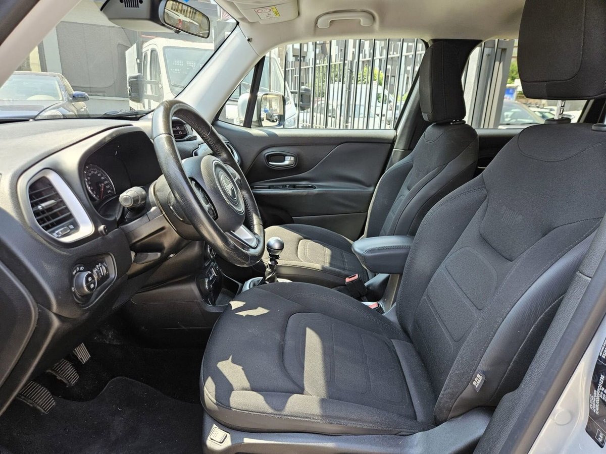 Jeep Renegade 2.0 Mjt 140CV 4WD Active Drive Limited (8)