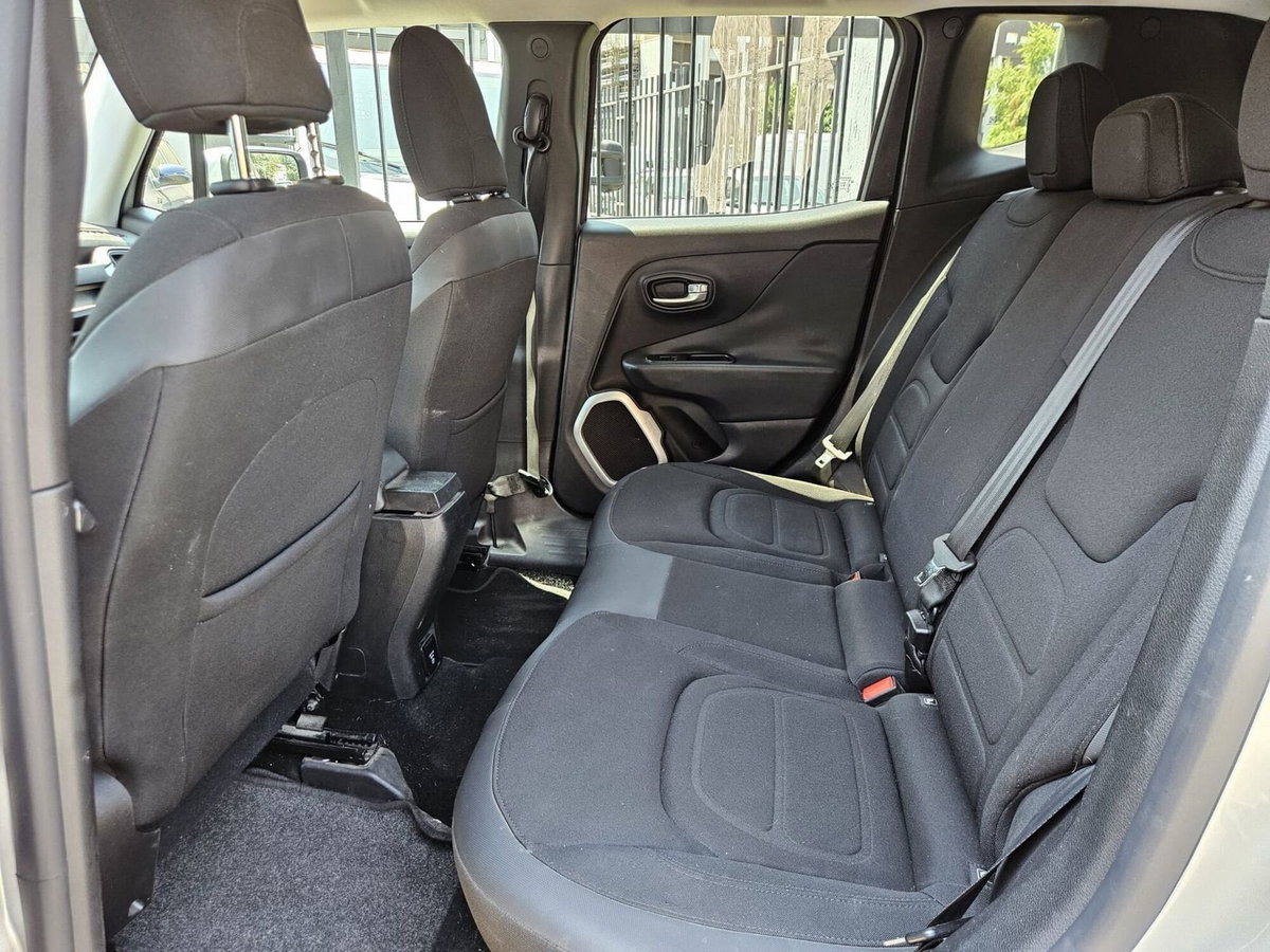 Jeep Renegade 2.0 Mjt 140CV 4WD Active Drive Limited (9)