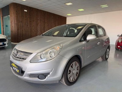 Opel Corsa 1.2 5 porte Club usata