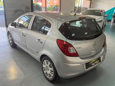 Opel Corsa 1.2 5 porte Club (12)