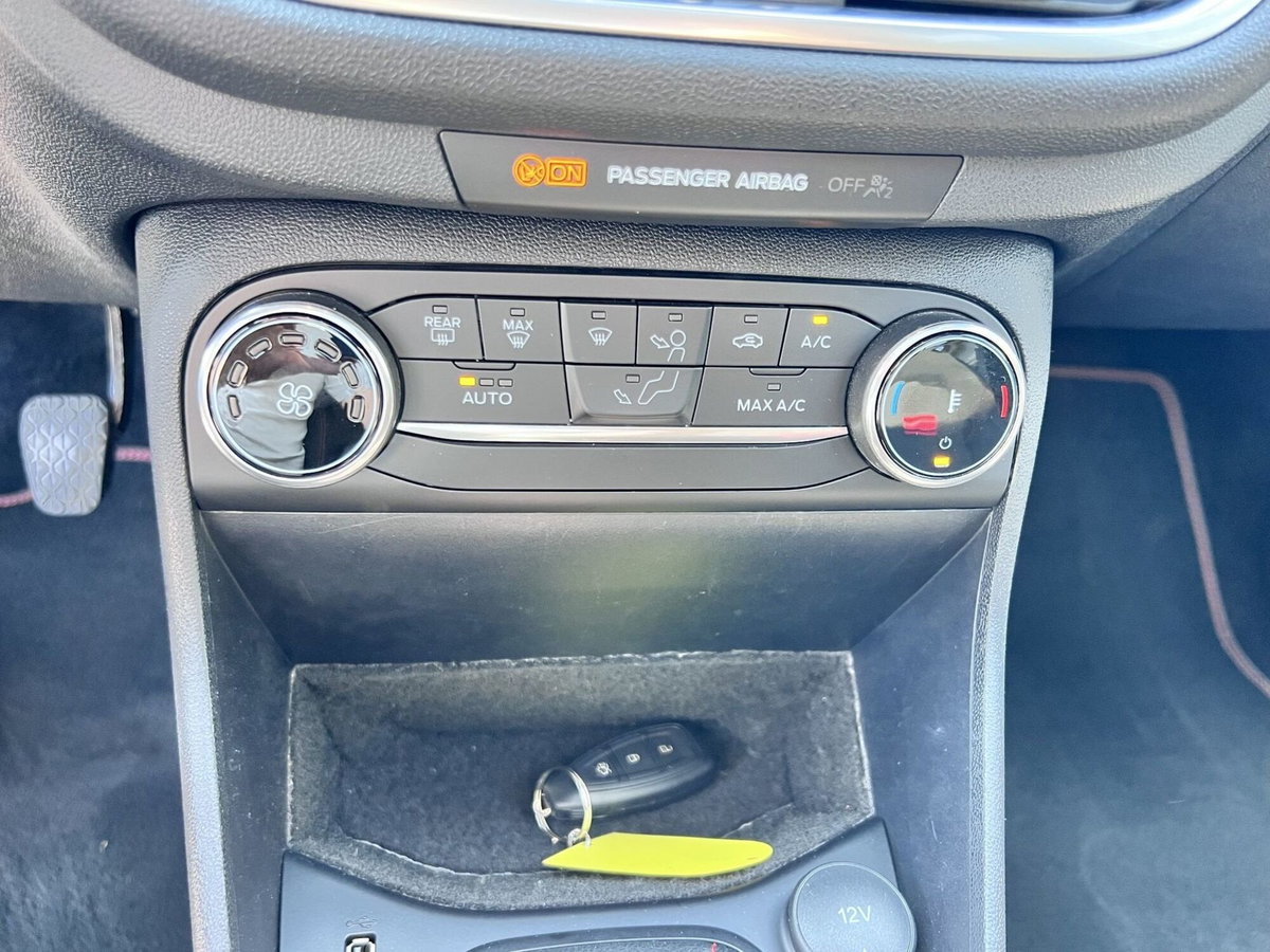 Ford Fiesta 1.0 Ecoboost Hybrid 125 CV DCT 5 porte ST-Line (12)