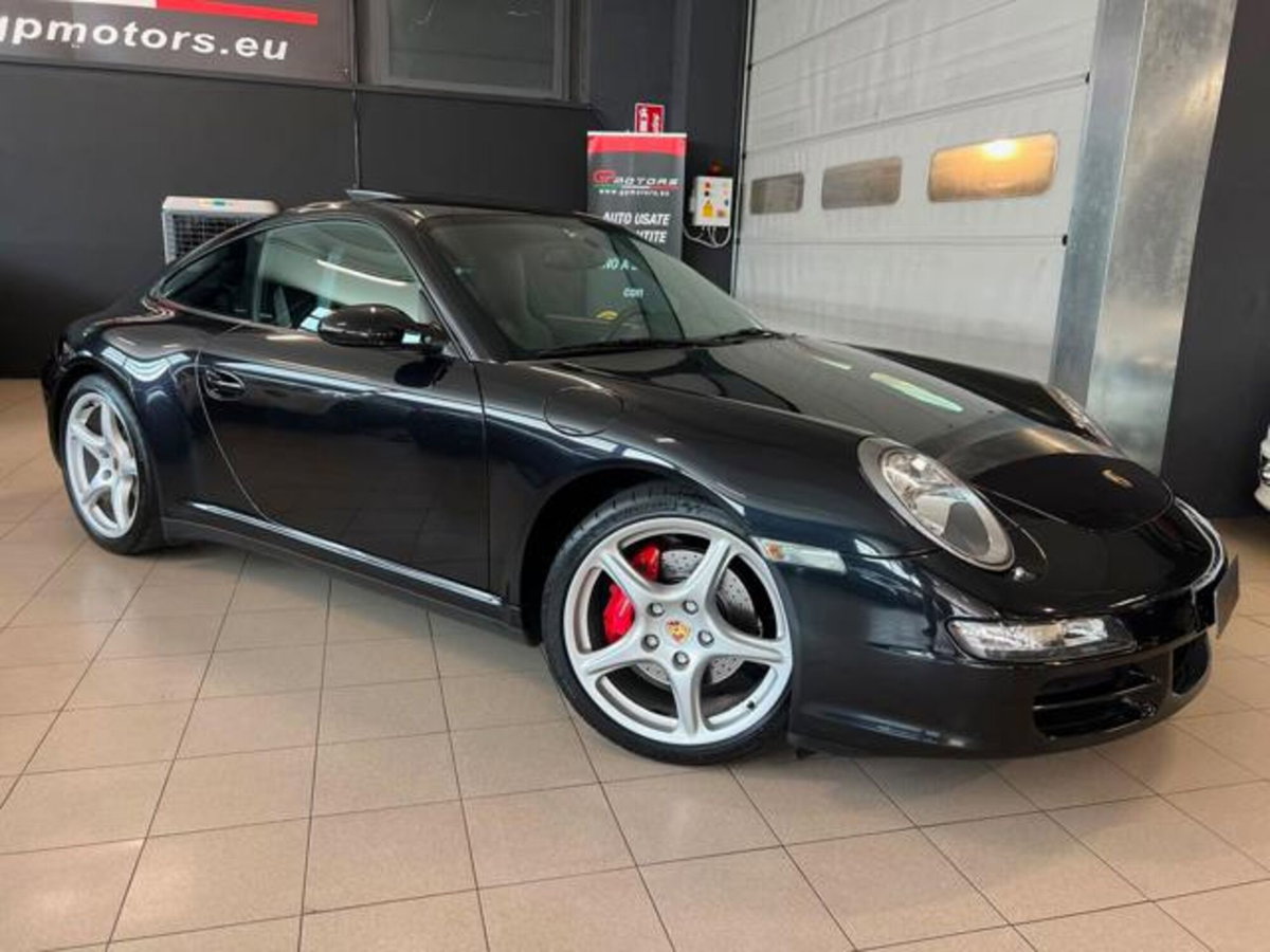 Porsche 911 Coupé Carrera 4S (2)