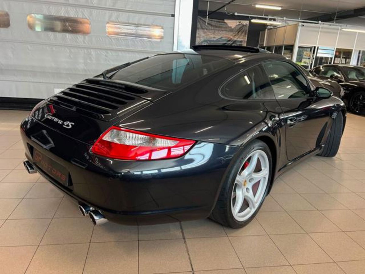 Porsche 911 Coupé Carrera 4S (3)