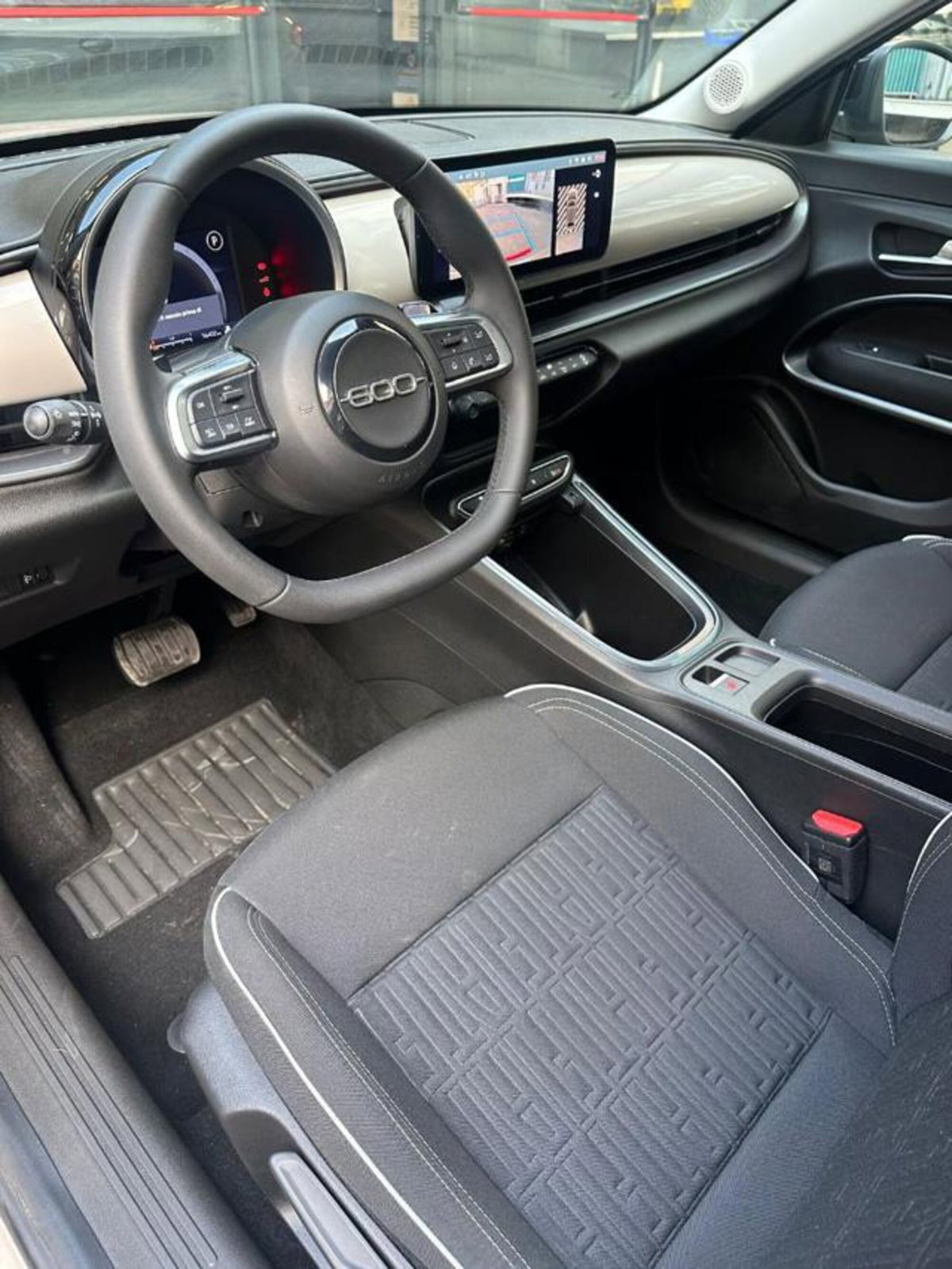 Fiat 600 1.2 hybrid Serie Speciale Icon 110cv auto (8)
