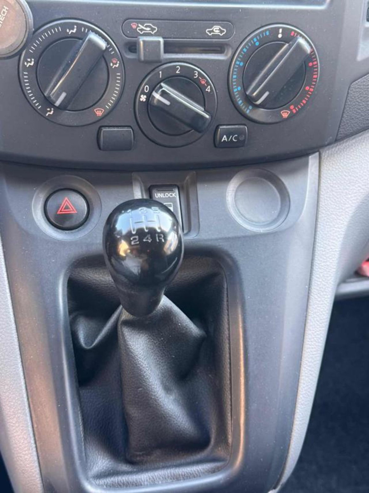 Nissan NV200 1.5 dCi 90CV Combi Efficient E5 (13)