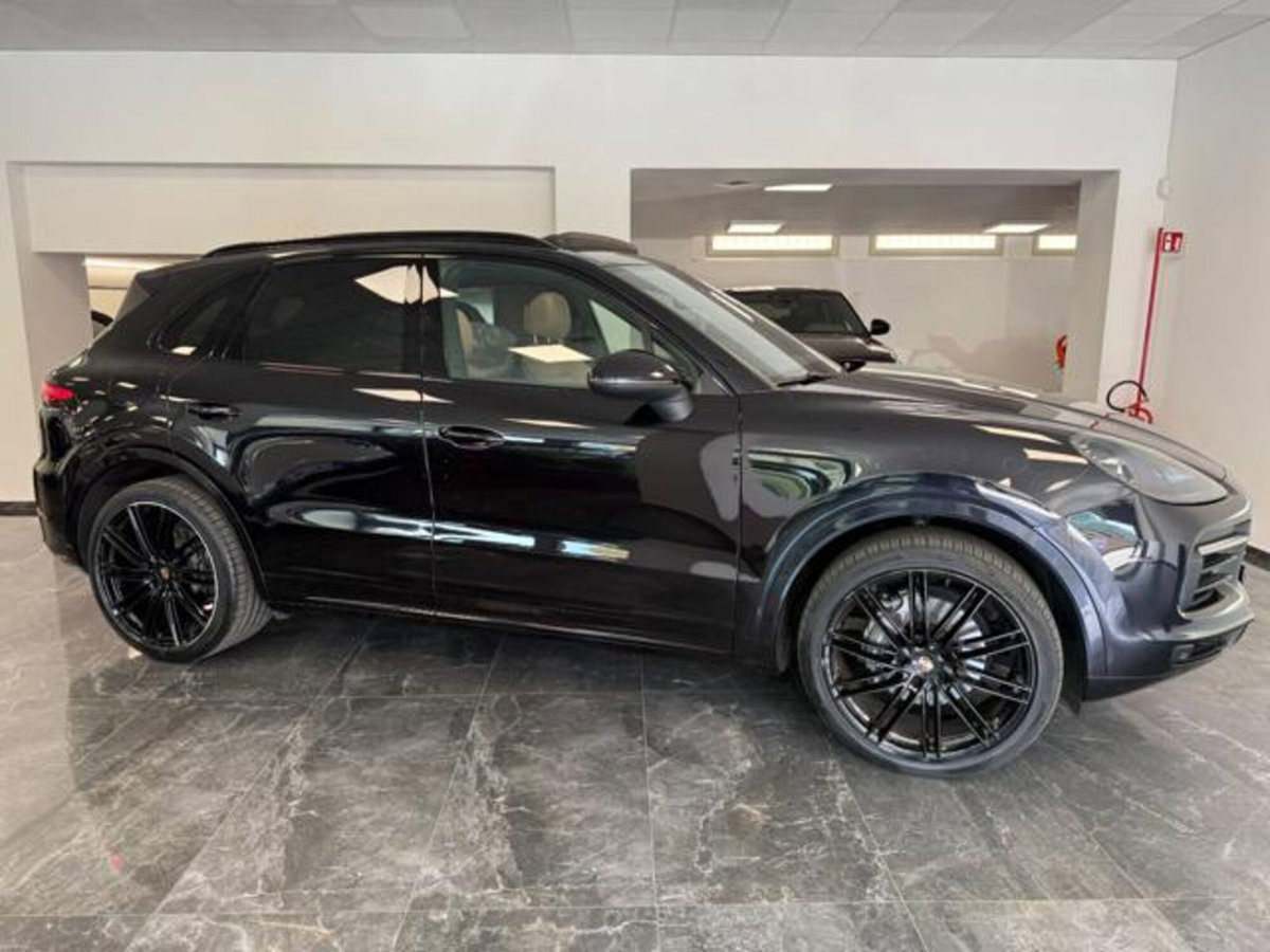 Porsche Cayenne 3.0 V6 (9)
