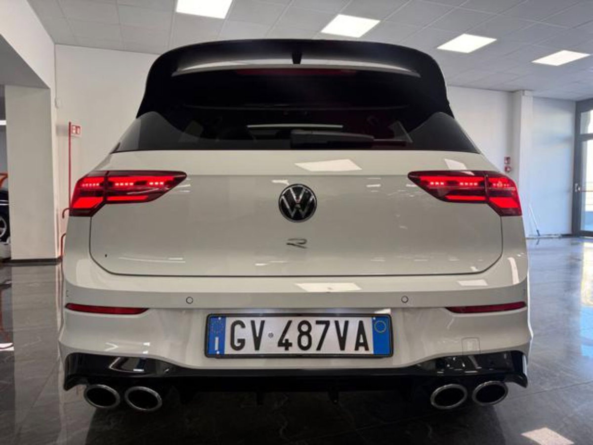 Volkswagen Golf 2.0 TSI R DSG 4Motion (6)