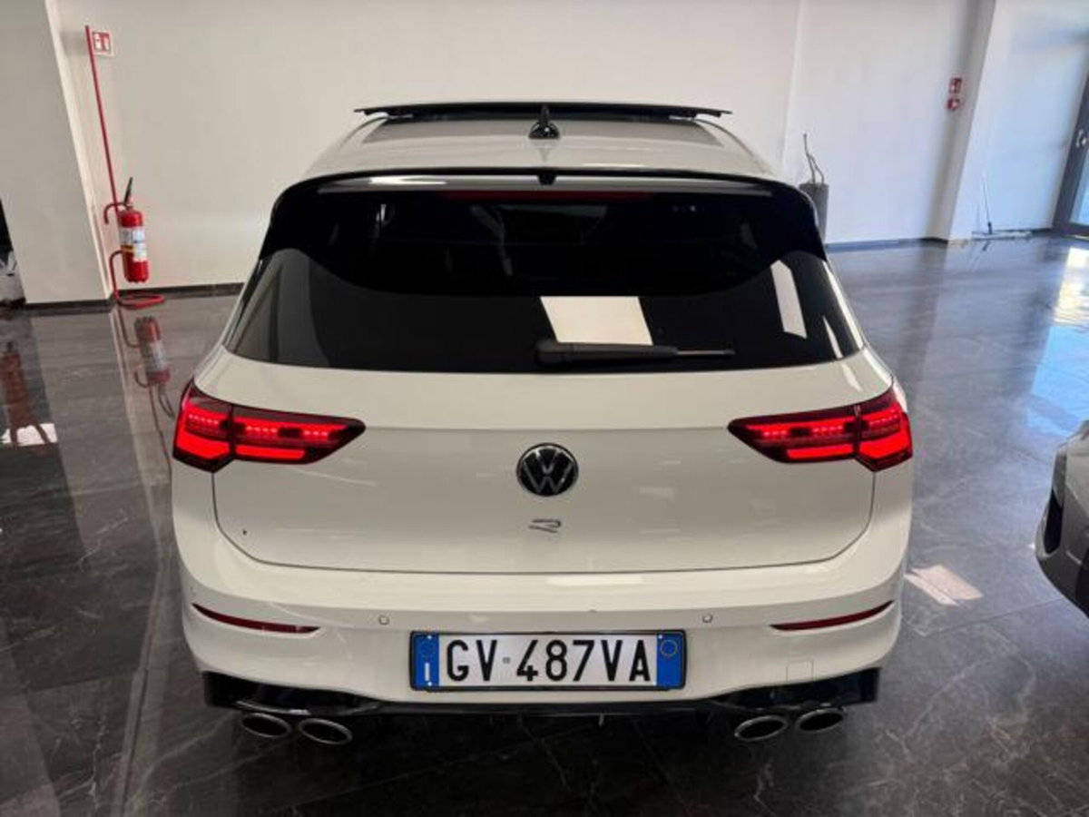 Volkswagen Golf 2.0 TSI R DSG 4Motion (7)