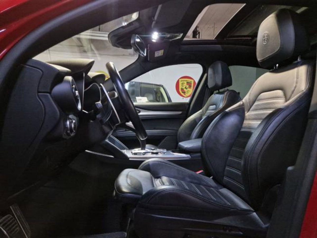 Alfa Romeo Stelvio Stelvio 2.2 Turbodiesel 210 CV AT8 Q4 Veloce (7)