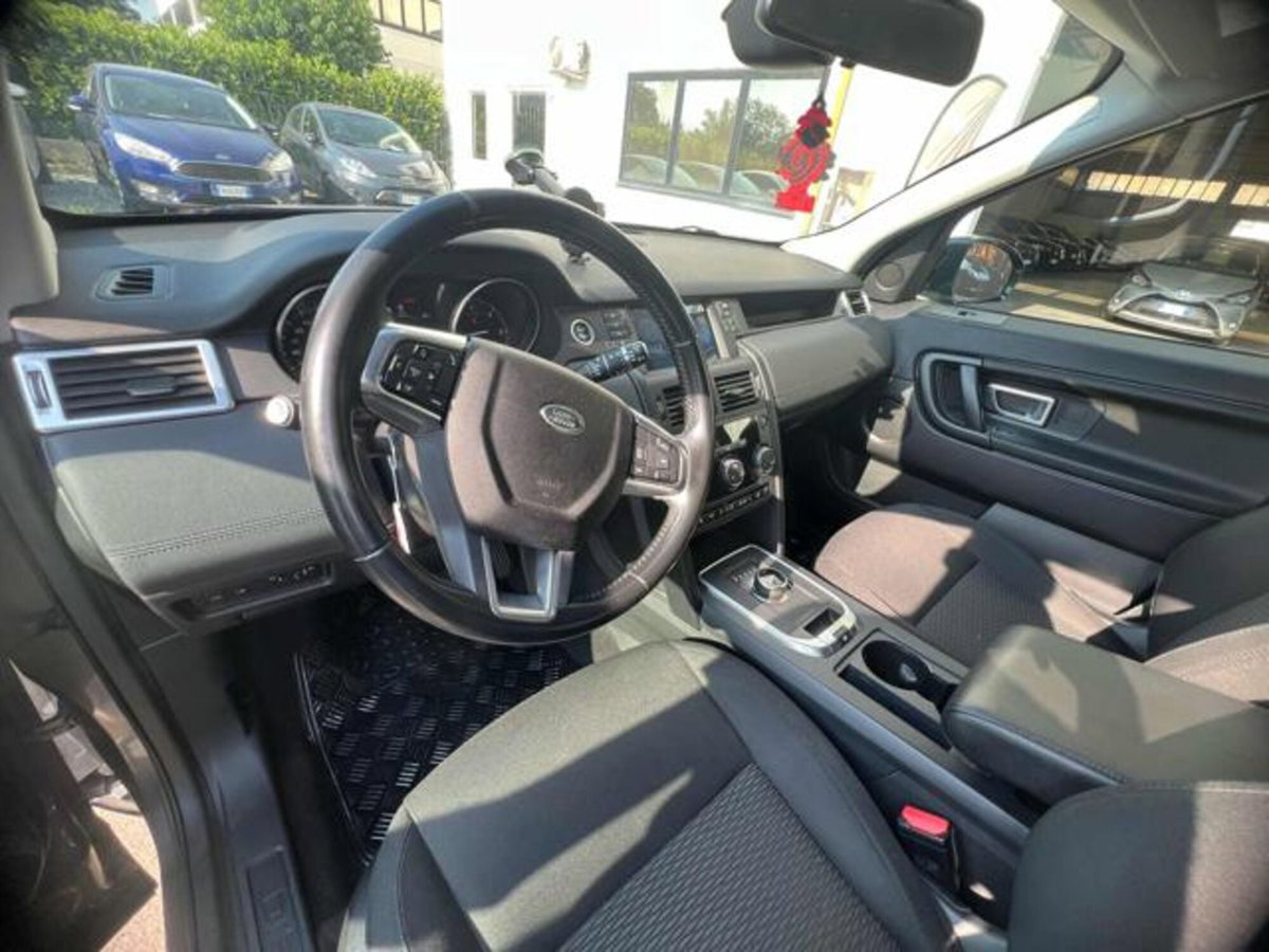 Land Rover Discovery Sport 2.0 TD4 150 CV HSE Luxury (10)