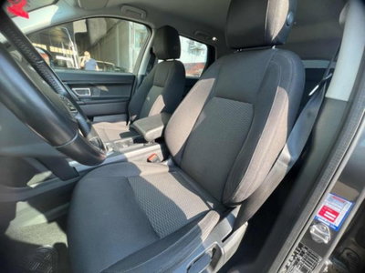 Land Rover Discovery Sport 2.0 TD4 150 CV HSE Luxury (9)