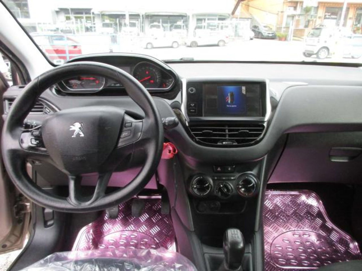 Peugeot 208 VTi 82 CV 5 porte Access (11)