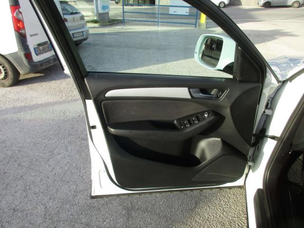 Audi Q5 2.0 TDI 177 CV quattro Advanced Plus (8)