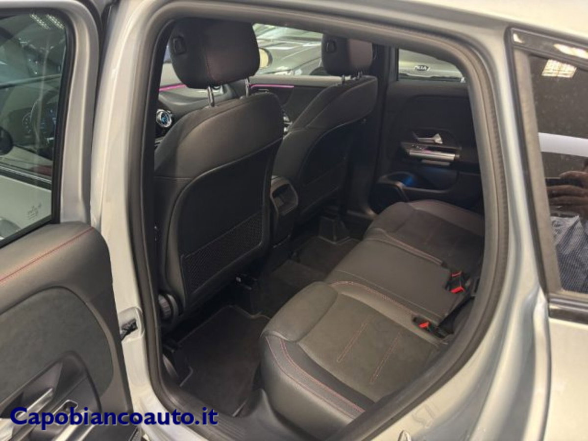 Mercedes-Benz GLA SUV 200 d AMG Line Premium Plus 4matic auto (12)