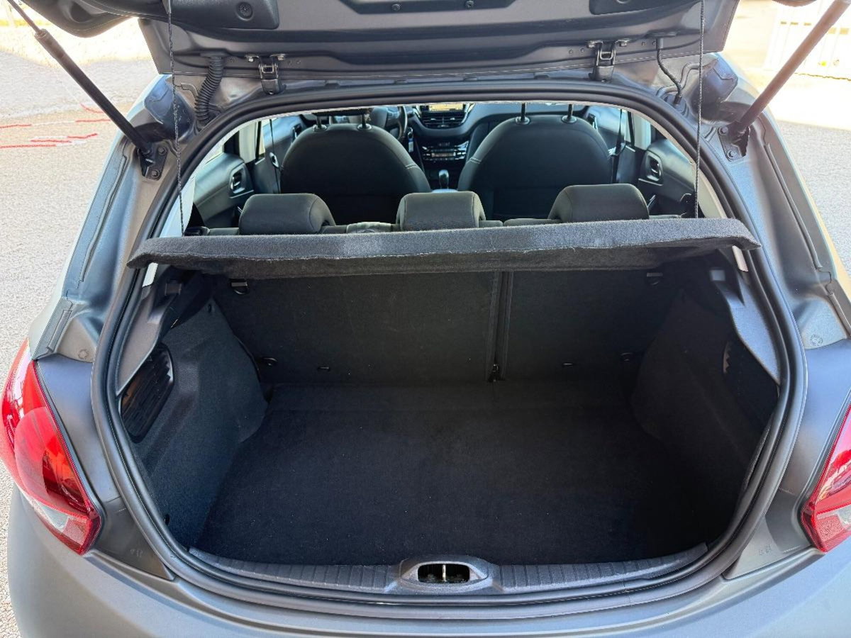 Peugeot 208 100 5 porte Allure (13)