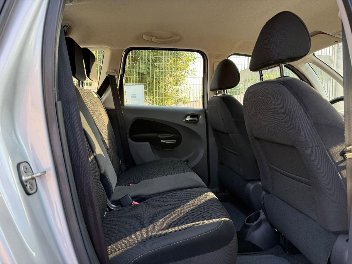 Citroen C3 Picasso BlueHDi 100 Exclusive (14)