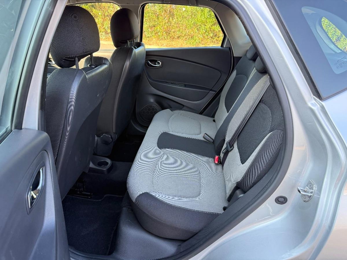 Renault Captur dCi 8V 90 CV EDC Start&Stop Energy Zen (13)