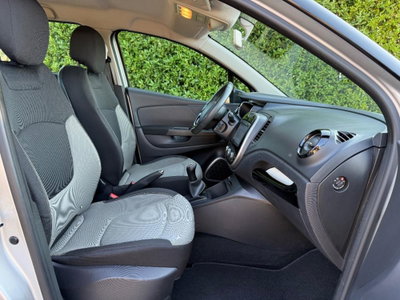 Renault Captur dCi 8V 90 CV EDC Start&Stop Energy Zen (14)