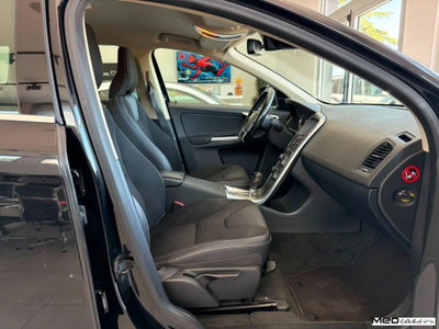 Volvo XC60 D3 Geartronic Momentum (11)