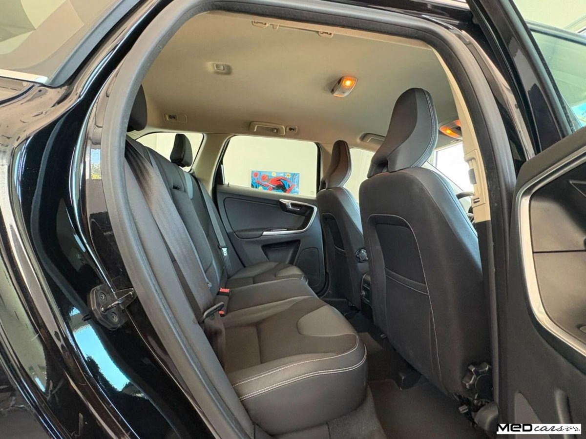 Volvo XC60 D3 Geartronic Momentum (12)