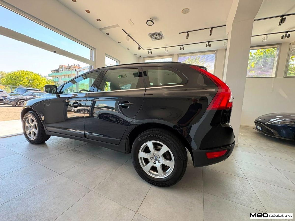 Volvo XC60 D3 Geartronic Momentum (7)