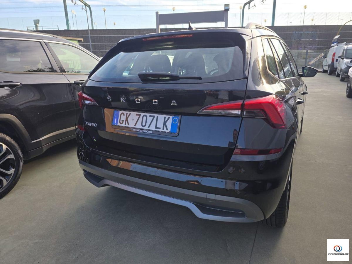 Skoda Kamiq 1.0 TSI 115 CV Style (5)
