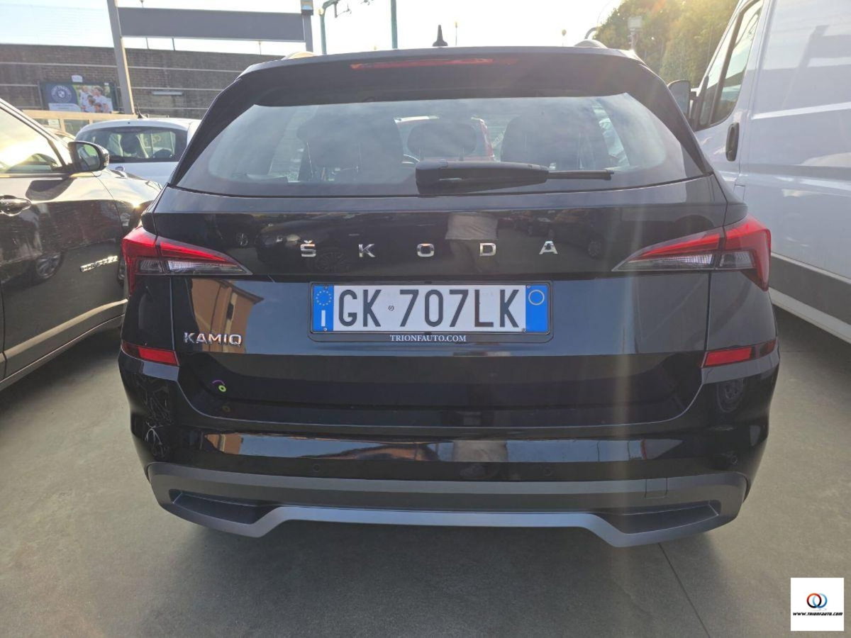 Skoda Kamiq 1.0 TSI 115 CV Style (6)