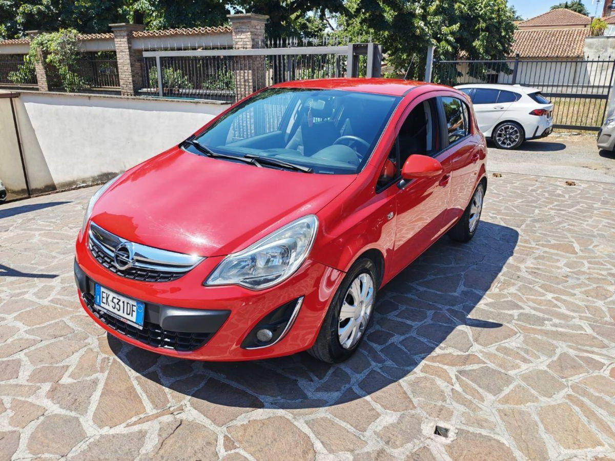 Opel Corsa 1.2 5 porte Cosmo