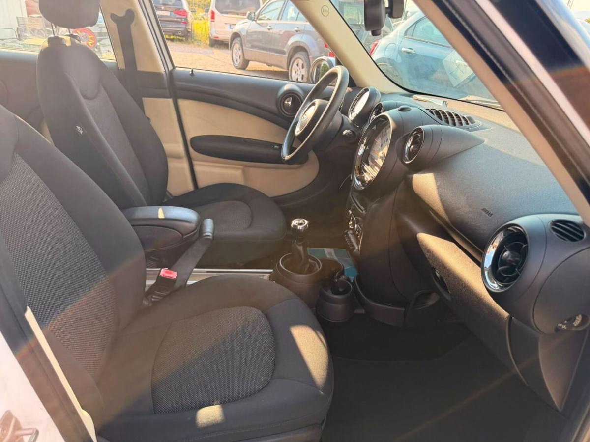 MINI Mini Countryman 1.6 Cooper D Countryman ALL4 (10)