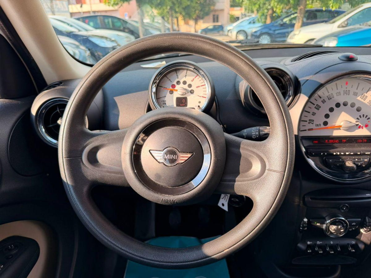 MINI Mini Countryman 1.6 Cooper D Countryman ALL4 (19)