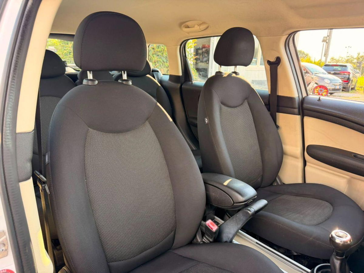 MINI Mini Countryman 1.6 Cooper D Countryman ALL4 (20)