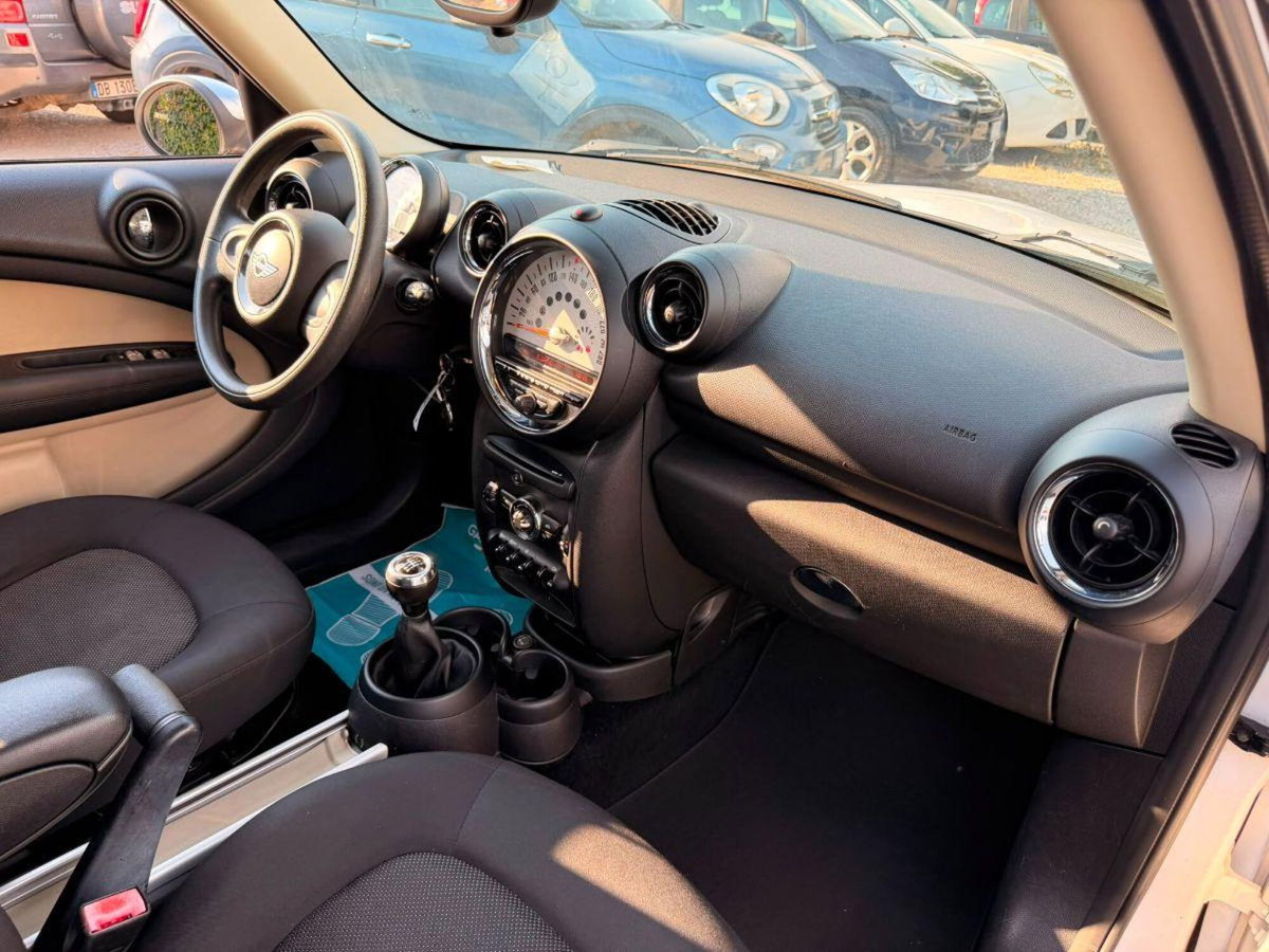 MINI Mini Countryman 1.6 Cooper D Countryman ALL4 (9)