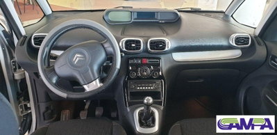 Citroen C3 Picasso 1.6 HDi 90 FAP airdream Exclusive Style (9)