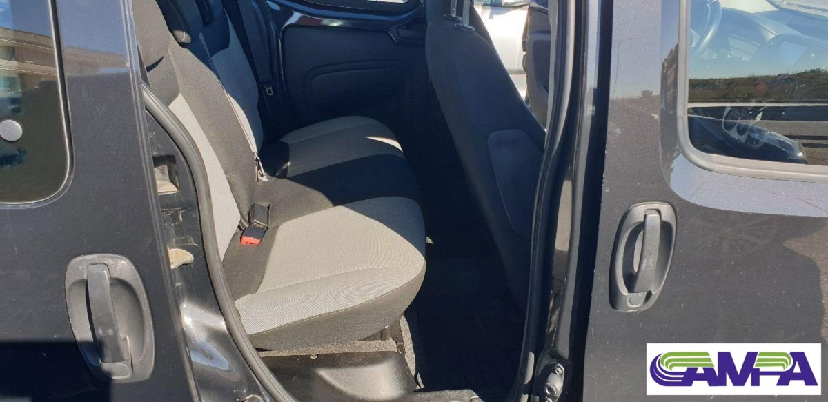 Fiat Qubo 1.3 MJT 80 CV Lounge (11)