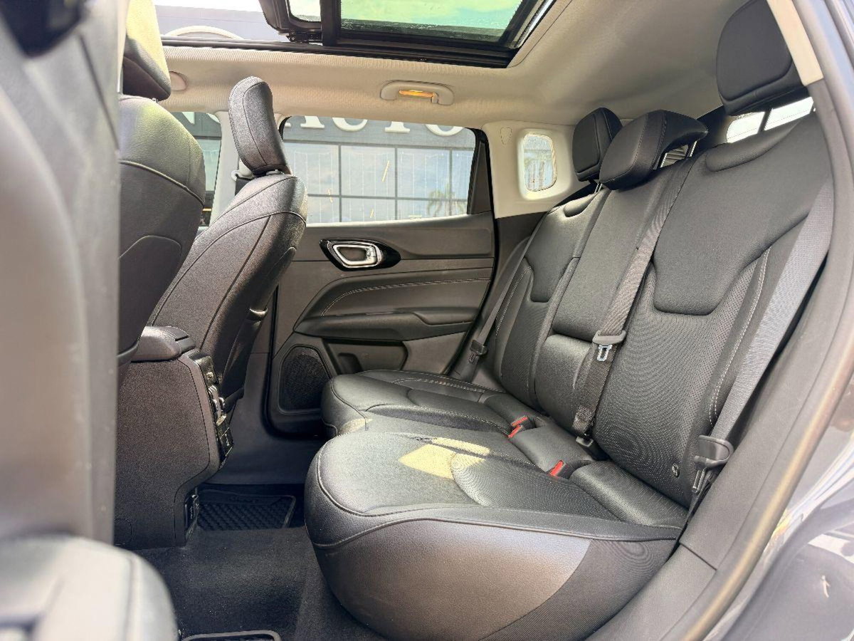 Jeep Compass 1.6 Multijet II 2WD Limited (12)