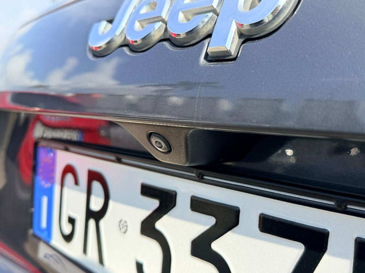 Jeep Compass 1.6 Multijet II 2WD Limited (9)