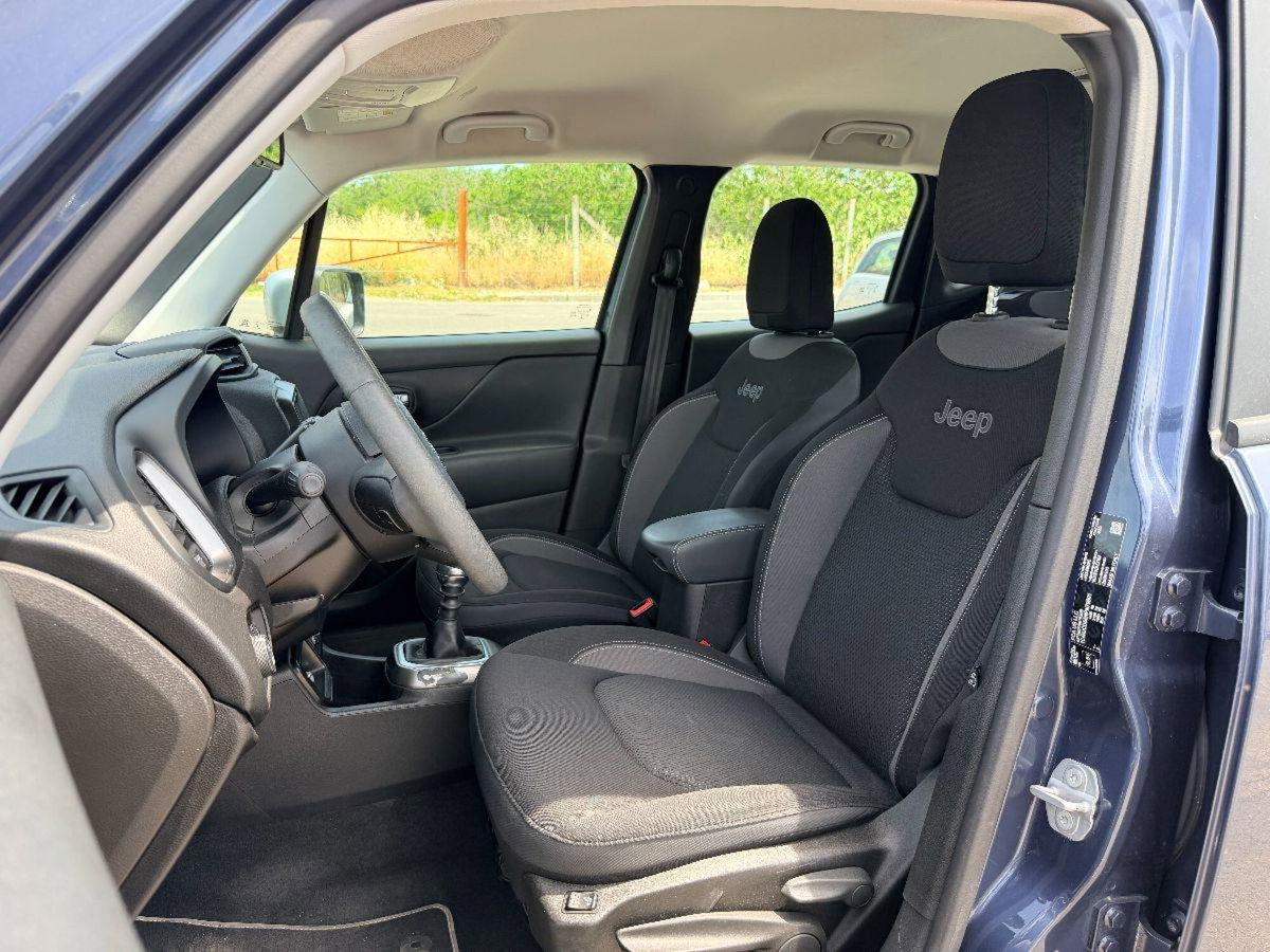 Jeep Renegade 1.6 Mjt 130 CV Business (10)