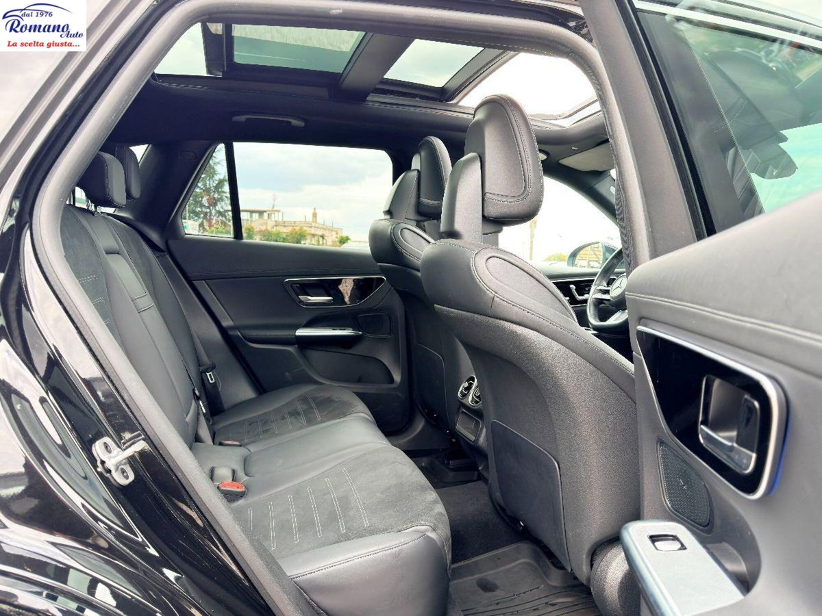 Mercedes-Benz GLC SUV 220 d AMG Line Premium Plus 4matic auto (15)