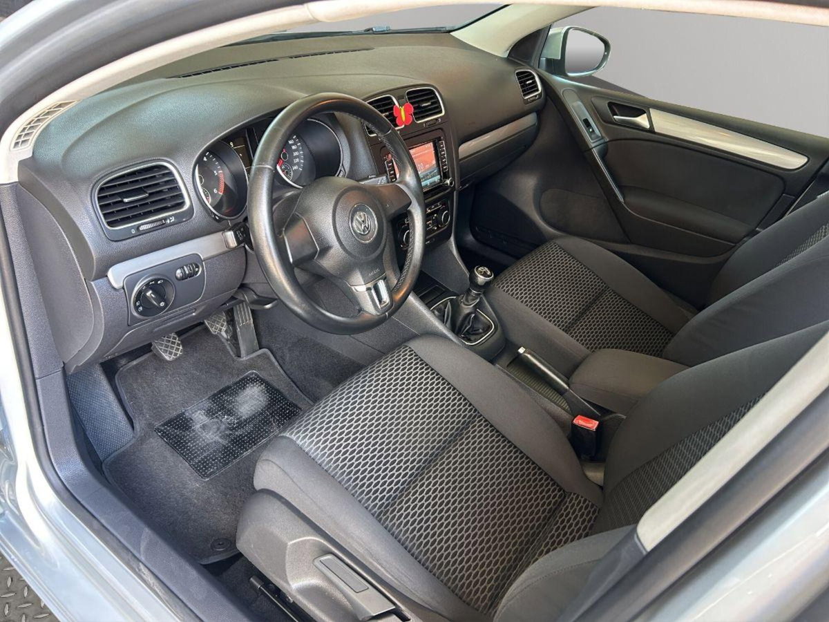 Volkswagen Golf 1.6 TDI DPF 5p. Comfortline (9)