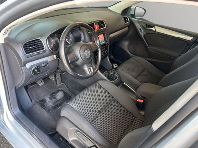 Volkswagen Golf 1.6 TDI DPF 5p. Comfortline (9)
