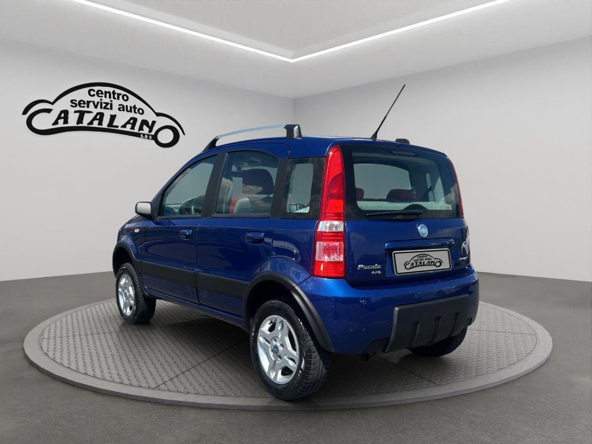 Fiat Panda 1.3 MJT 16V 4x4 Climbing (3)
