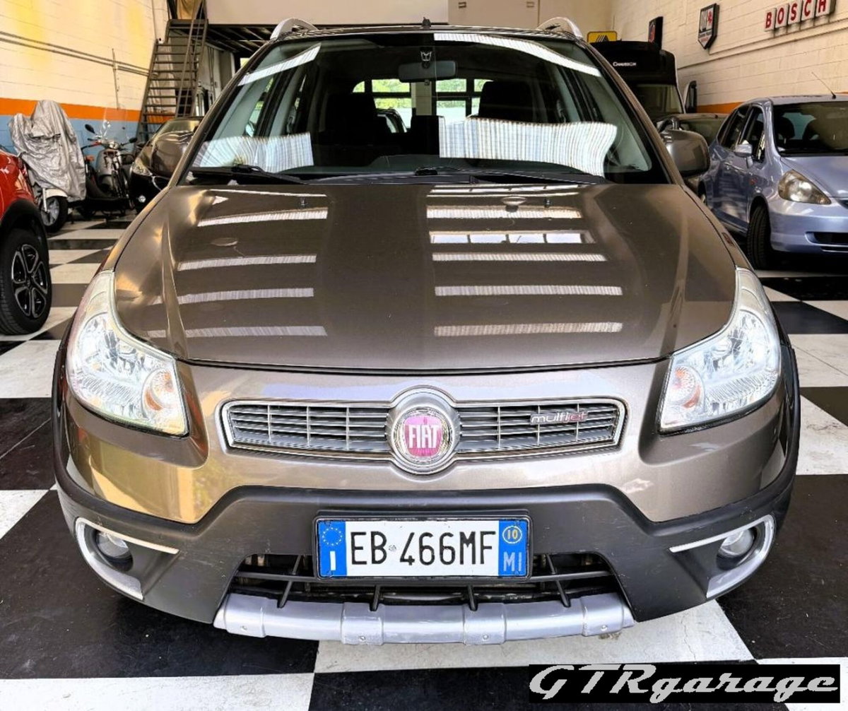 Fiat Sedici 2.0 MJT 16V DPF 4x4 Emotion (2)