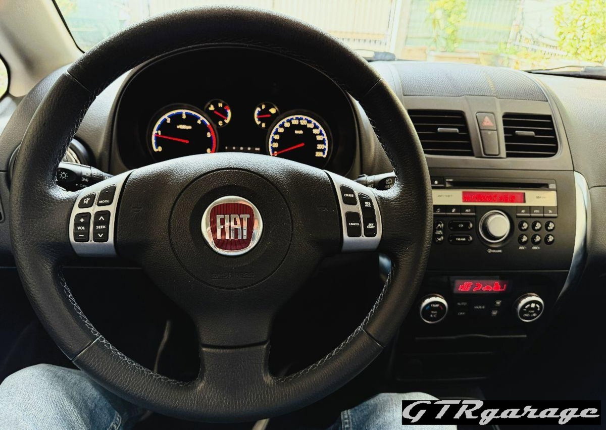 Fiat Sedici 2.0 MJT 16V DPF 4x4 Emotion (9)