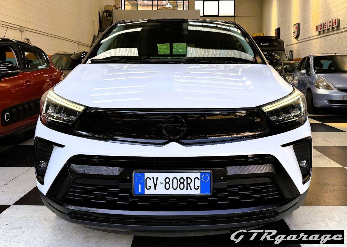 Opel Crossland 1.2 12V Start&Stop GS Line (2)