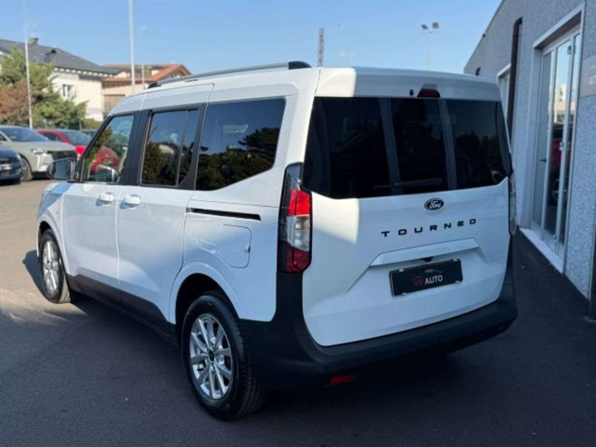 Ford Tourneo Courier 1.0 ecoboost 125cv Titanium powershift (4)